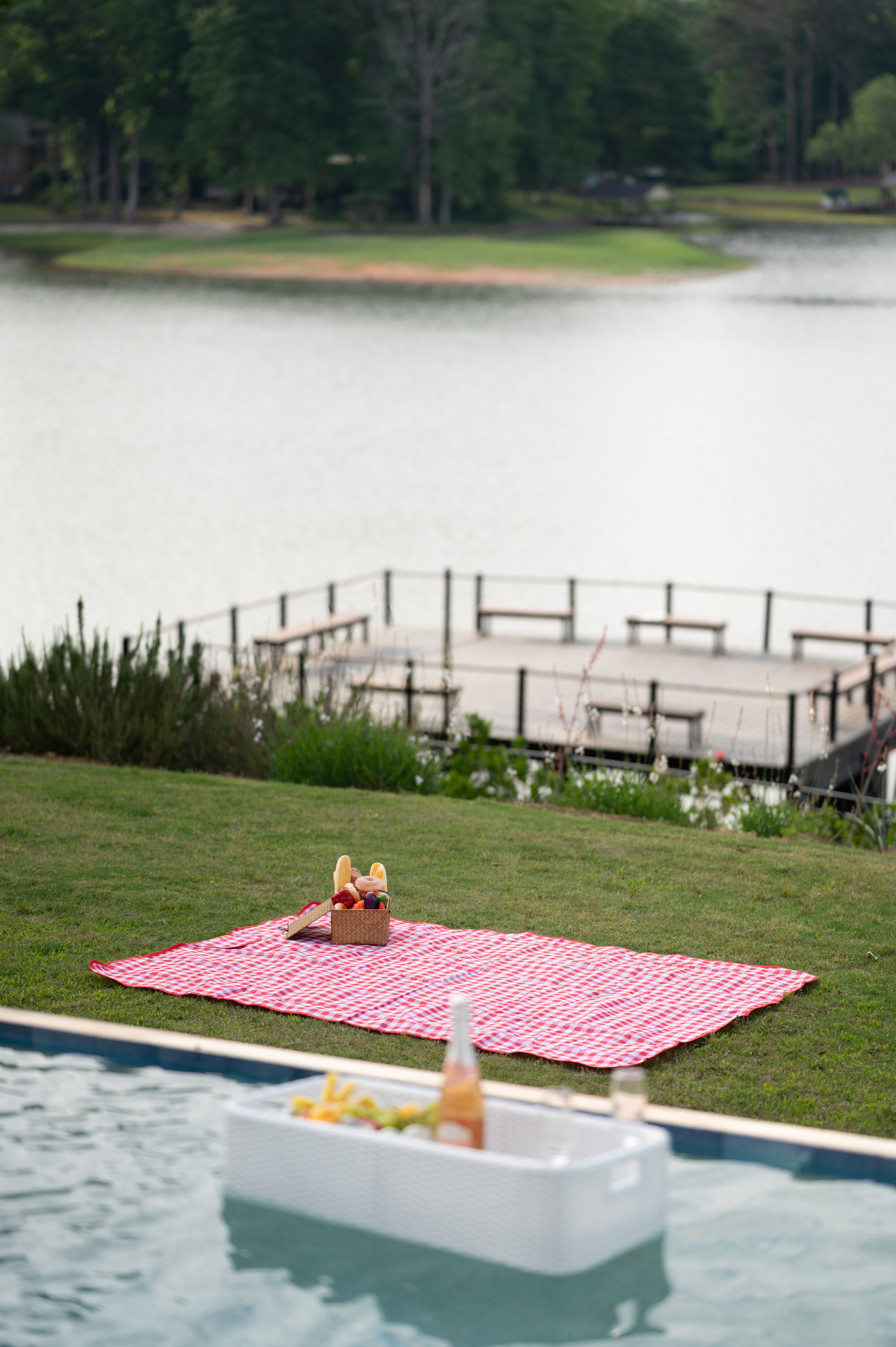 Floating Breakfast